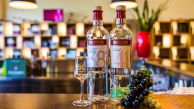 Grappa 9up_low-3908.jpg